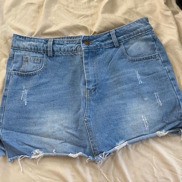 Skirts - Picture 10 of 16